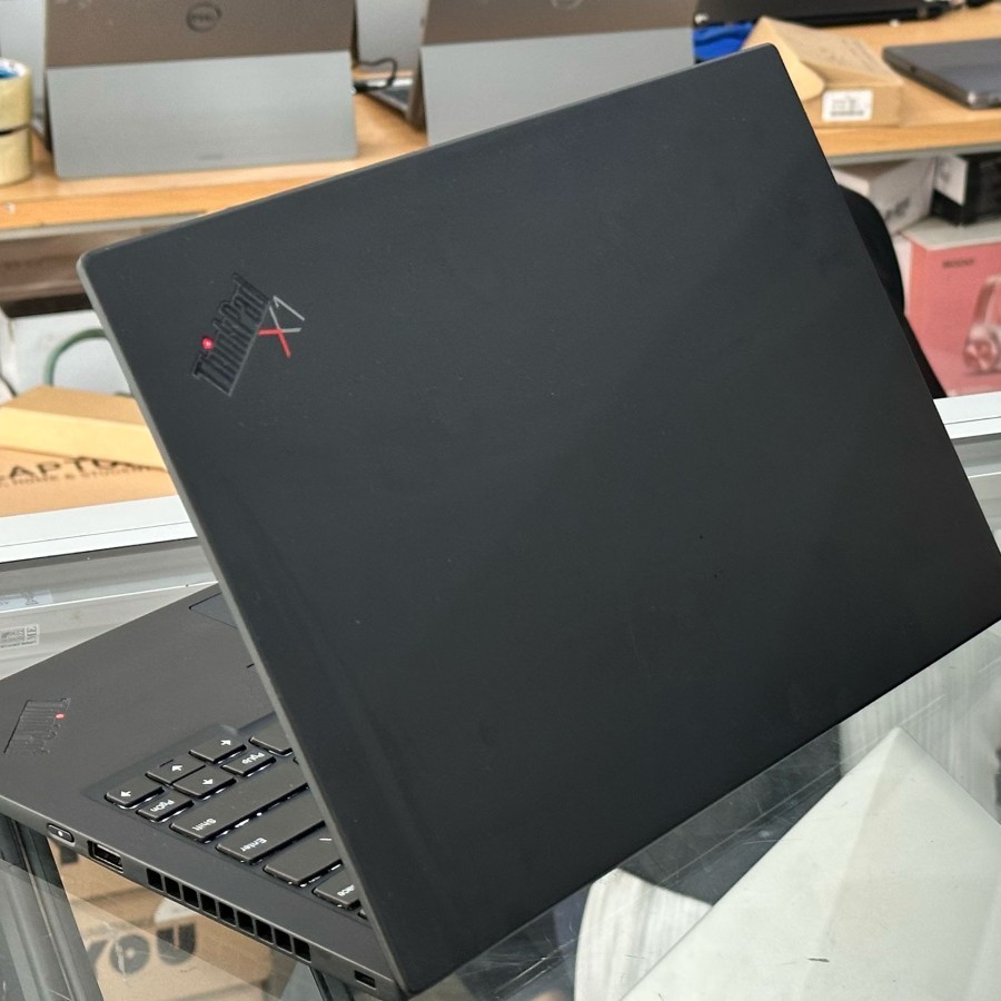 Jual LAPTOP LENOVO THINKPAD X1 Carbon Gen Core i7 GEN 10 RAM Jual LAPTOP LENOVO THINKPAD X1 Carbon Gen Core i7 GEN 10 RAM
