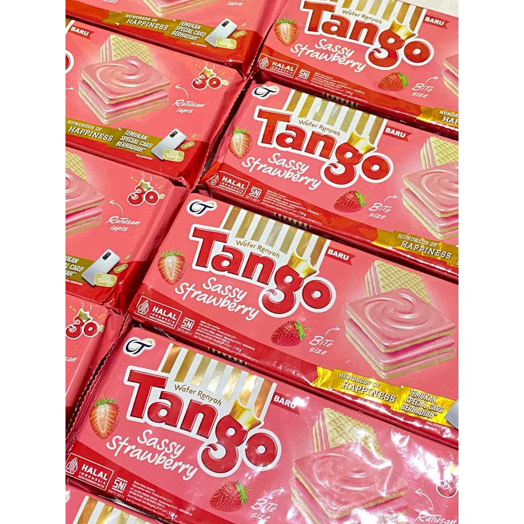 Jual Tango Wafer Rasa Sassy Strawberry 110 Gram | Shopee Indonesia