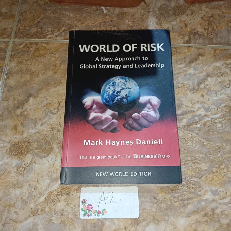 Jual Buku World of risk - Mark Daniell | Shopee Indonesia