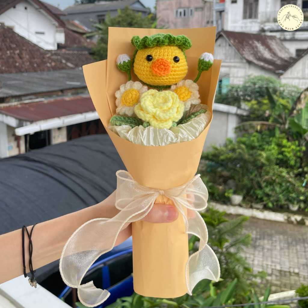Jual Buket Bunga Duck Rajut Bouquet with Daisy + Mini Rose | Shopee ...