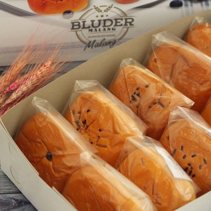 Jual Bluder Malang Larisindo 1 box isi 10 pcs khas Malang | Shopee ...