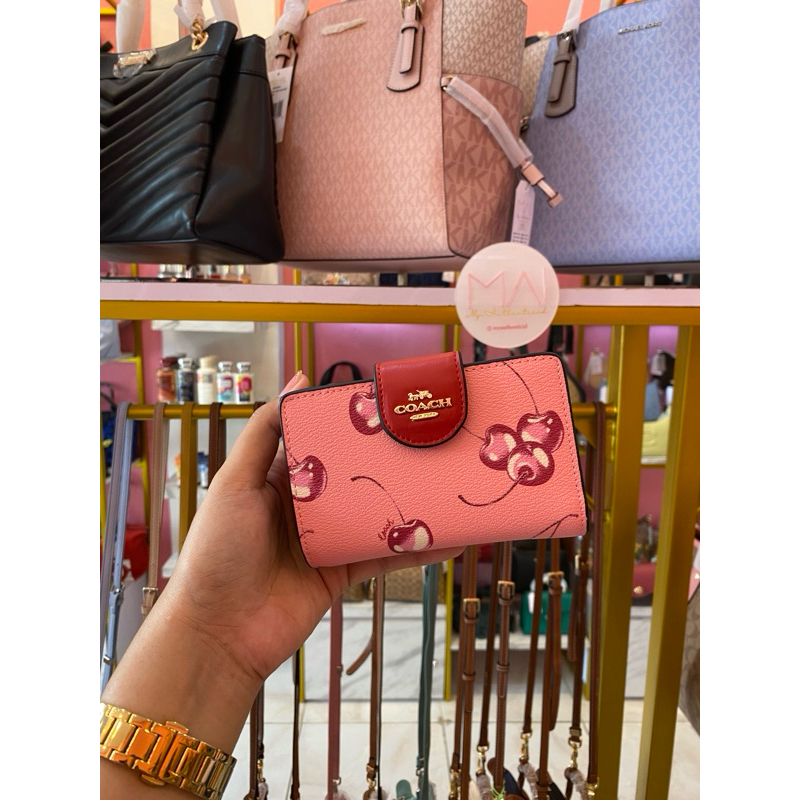 Jual COC CR938 Medium Wallet Corner Zip With Cherry Print - Pink ...