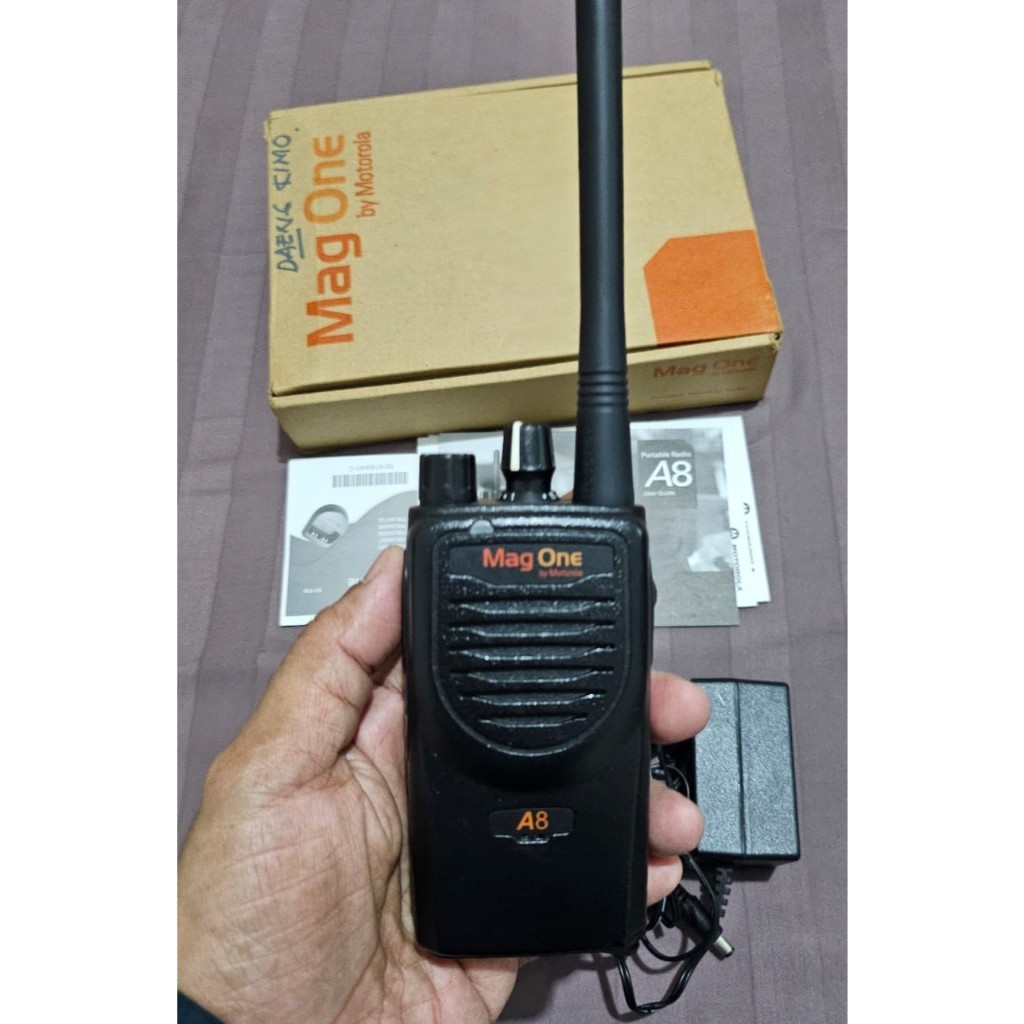 Jual SECOND - HANDY TALKY MOTOROLA MAG ONE A8 UHF HT - TANPA BATERAI ...