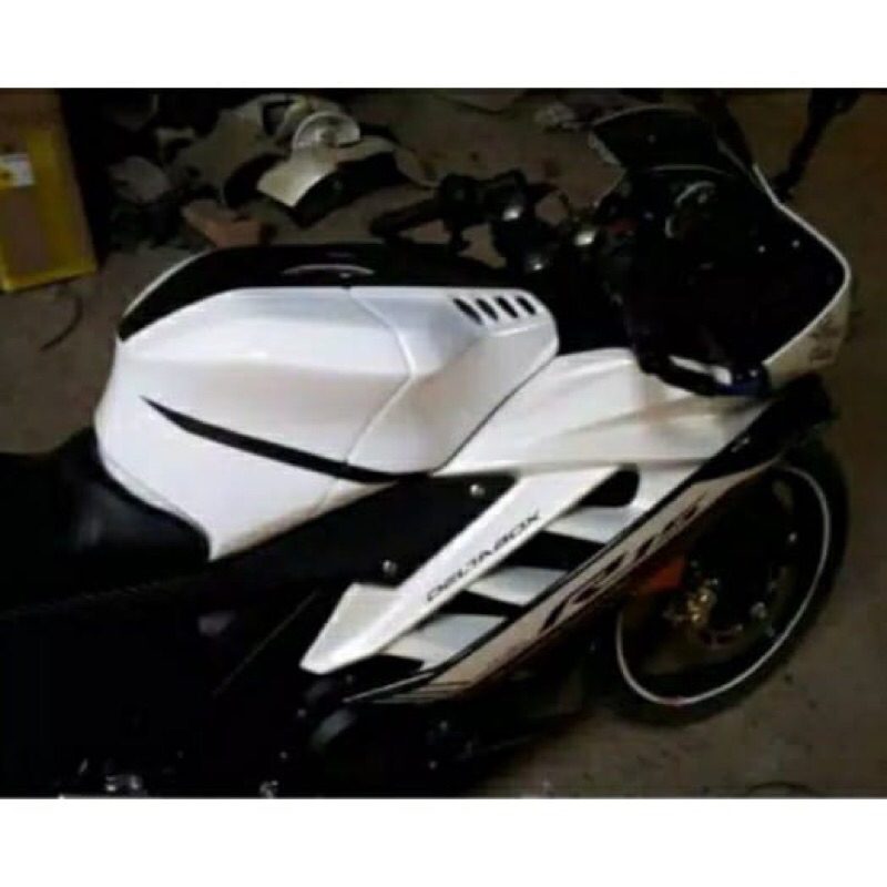 Jual Cover tanki custom model r1 pemasangan utk yamaha r15 v2 r15 old ...