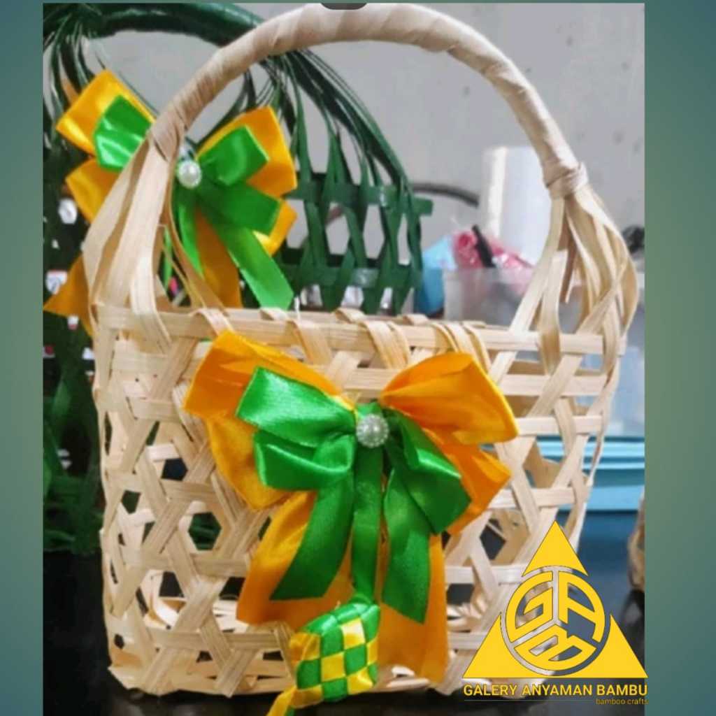 Jual Keranjang rotan anyaman bambu hampers / tas keranjang bingkisan ...