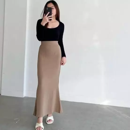 Gambar 2 Rok Mermaid Maxi Wanita Belle Flare Premium
