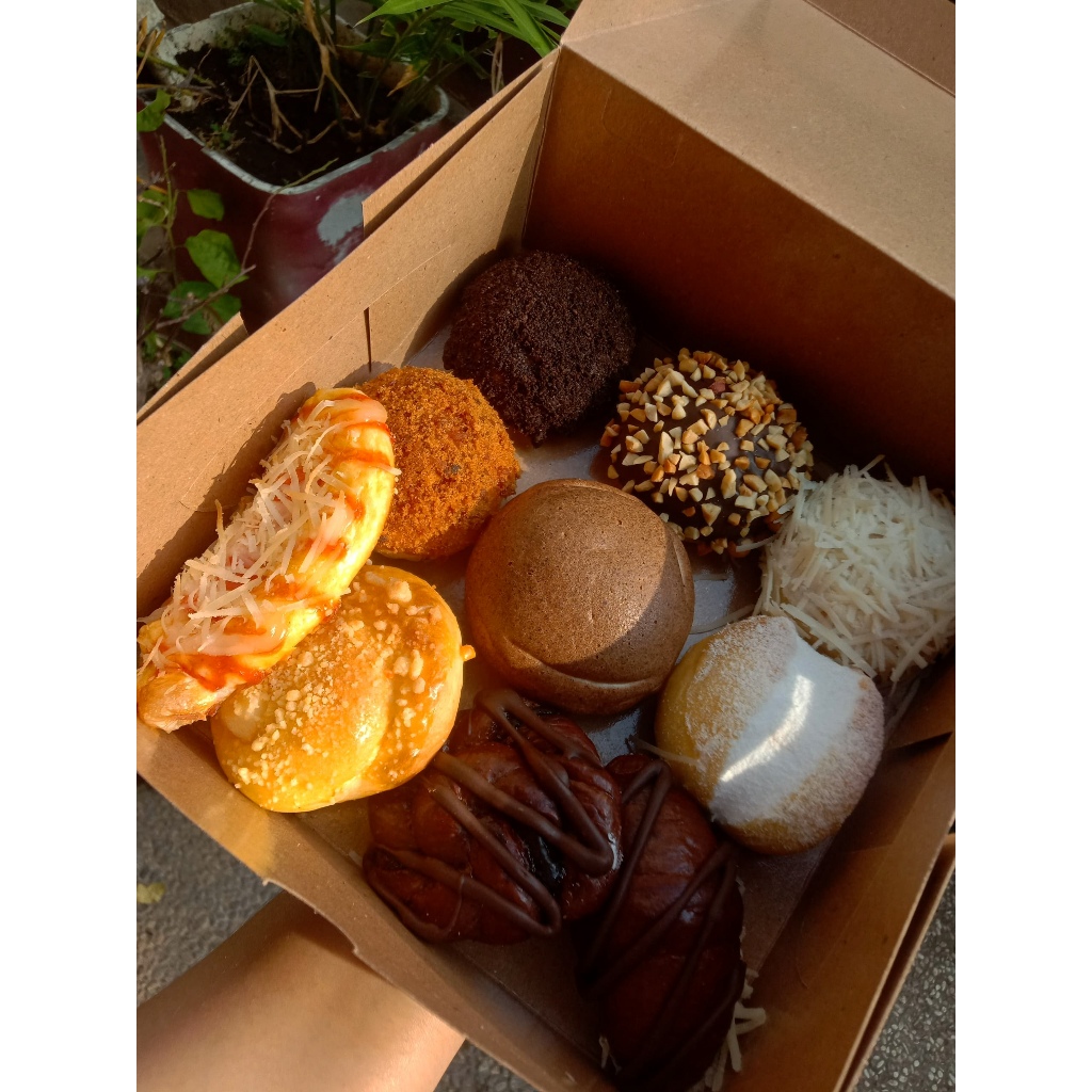 Jual Roti Box Isi 10pcs Berbagai Rasa | Shopee Indonesia