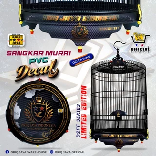 It uslubidagi qaynonaning mushuki yaqin planda Viola, rus porno aktrisasi Ferro