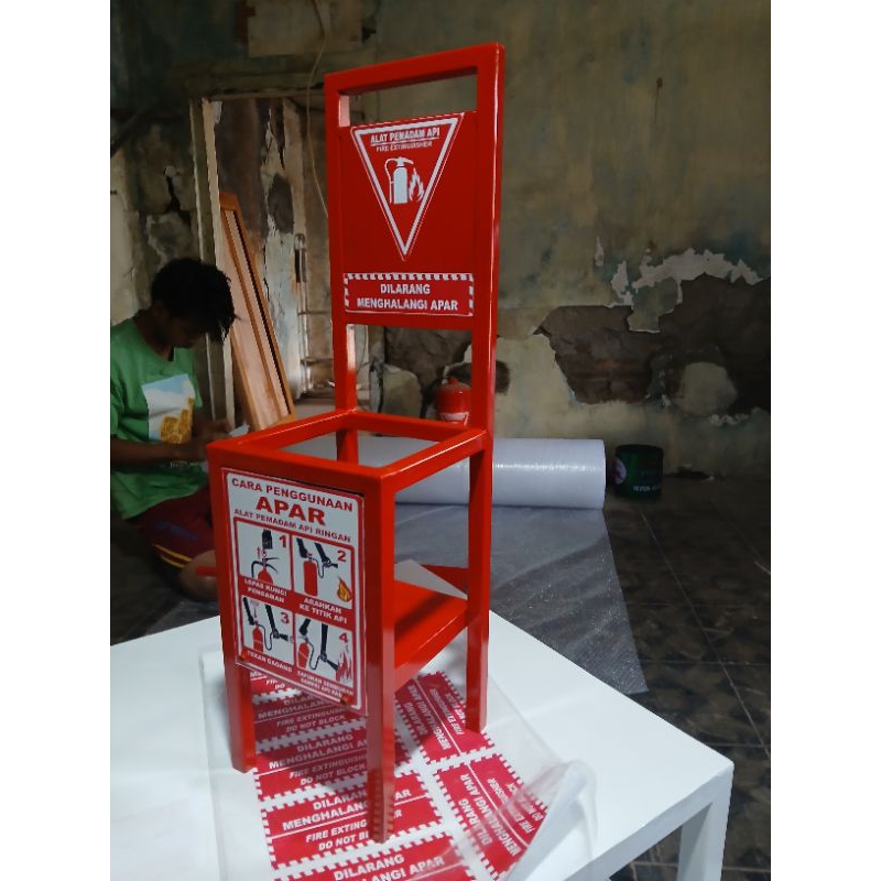 Jual Rak apar/tempat dudukan apar + sticker lengkap alas karet | Shopee ...