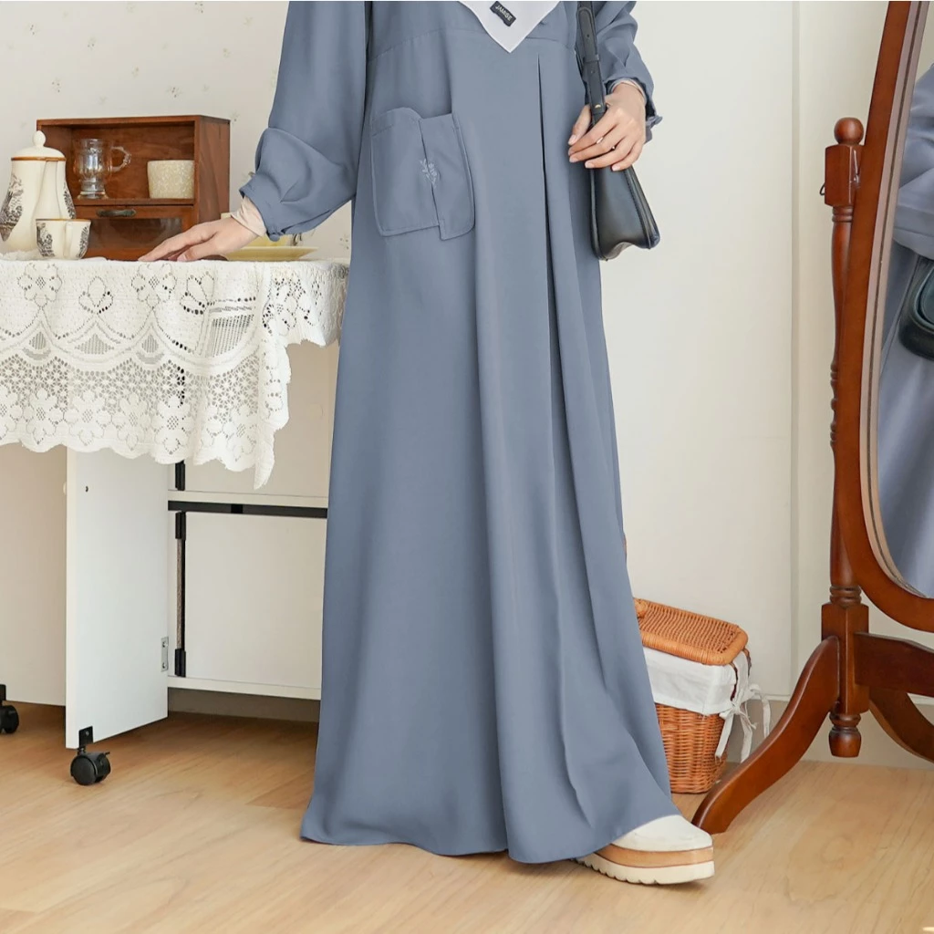 Tampilan keseluruhan Jamise Lizzy Dress