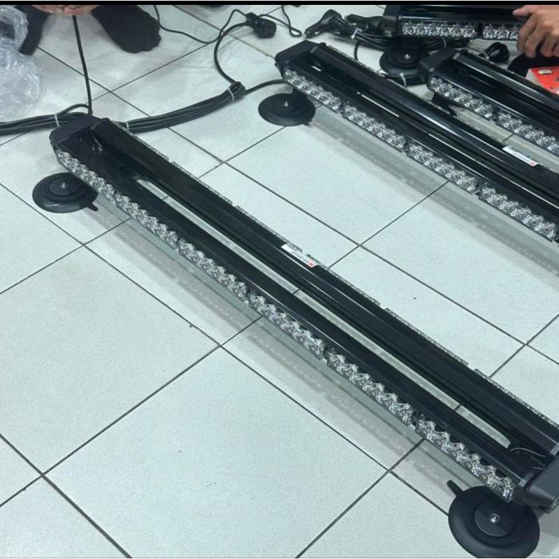 Jual Lampu Rotator Mobil / Lampu rotari 6 sisi mobil proyek DC 12 - 24 ...