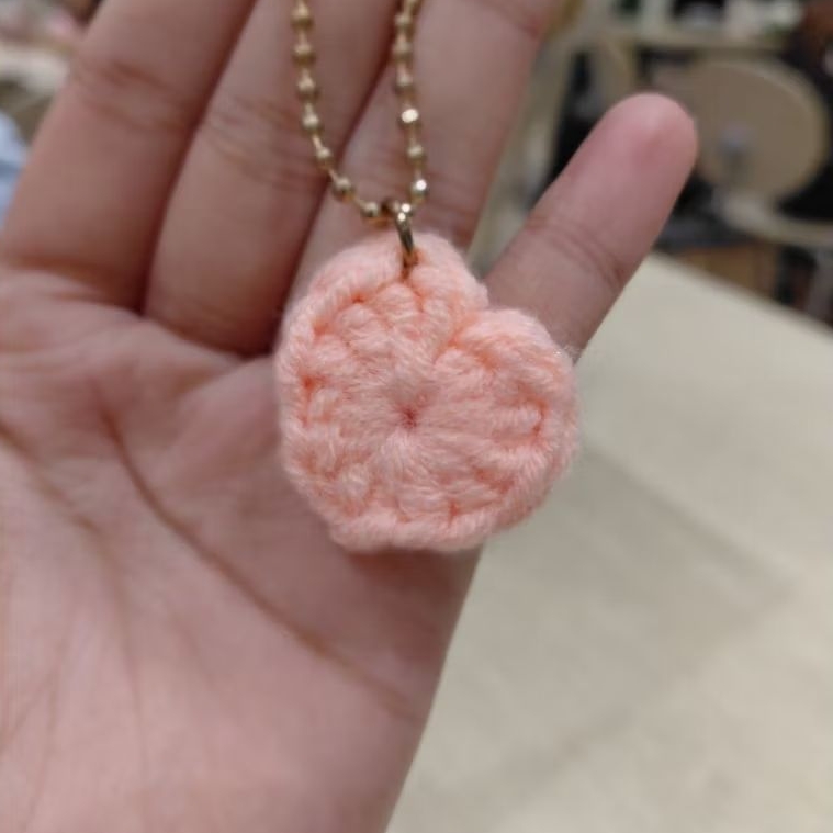 Jual Crochet Love Keychain, Gantungan Kunci Rajutan bentuk Love ...