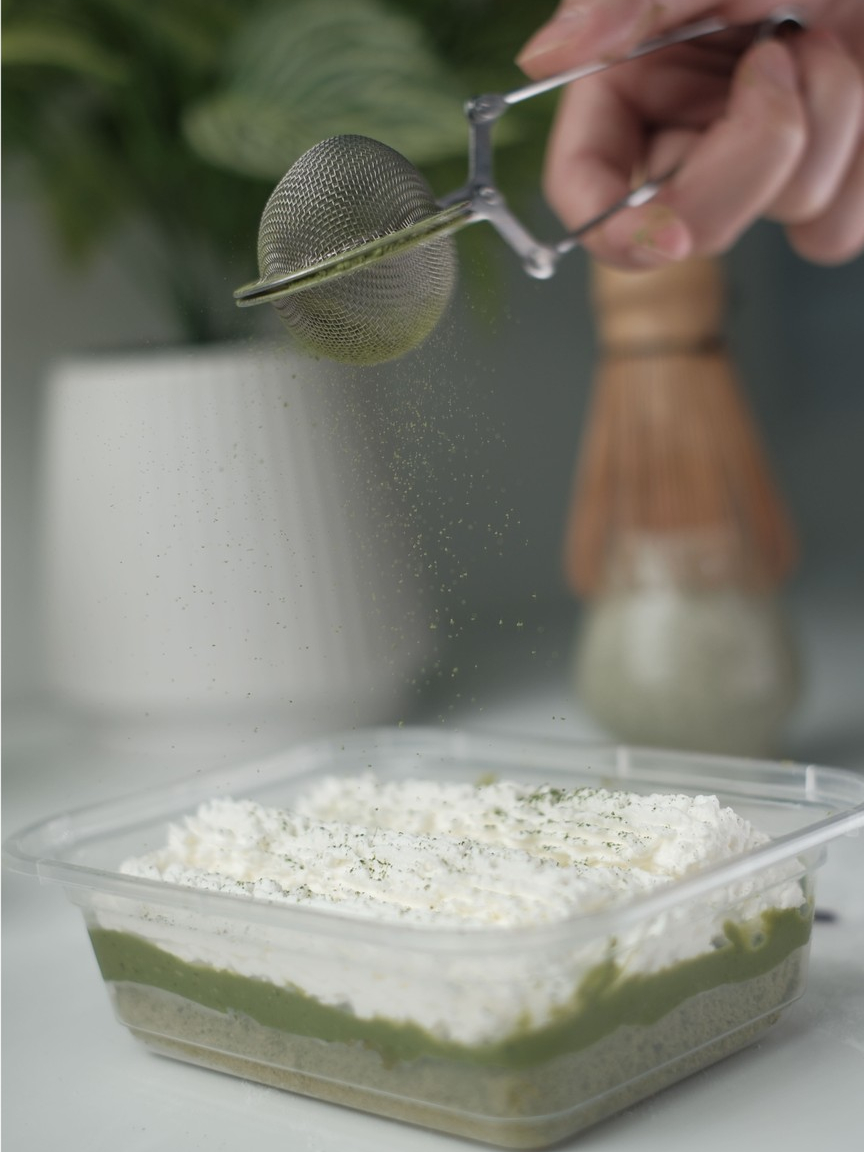 Jual Greeni (Premium Matcha + Elle Vire Whipping Cream) Cake to-go ...