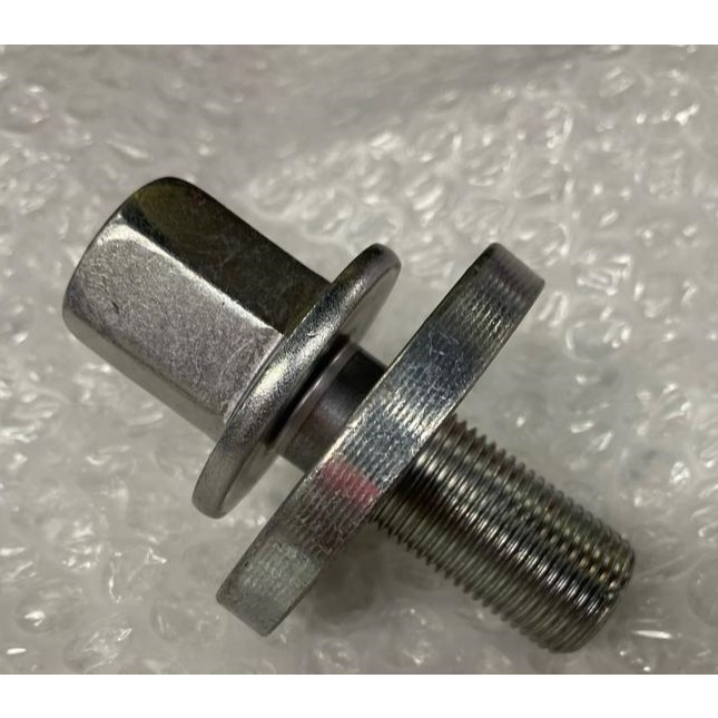 Jual Baut kruk as-Baut crankshaft Innova reborn-Fortuner-Hilux Revo 2GD ...