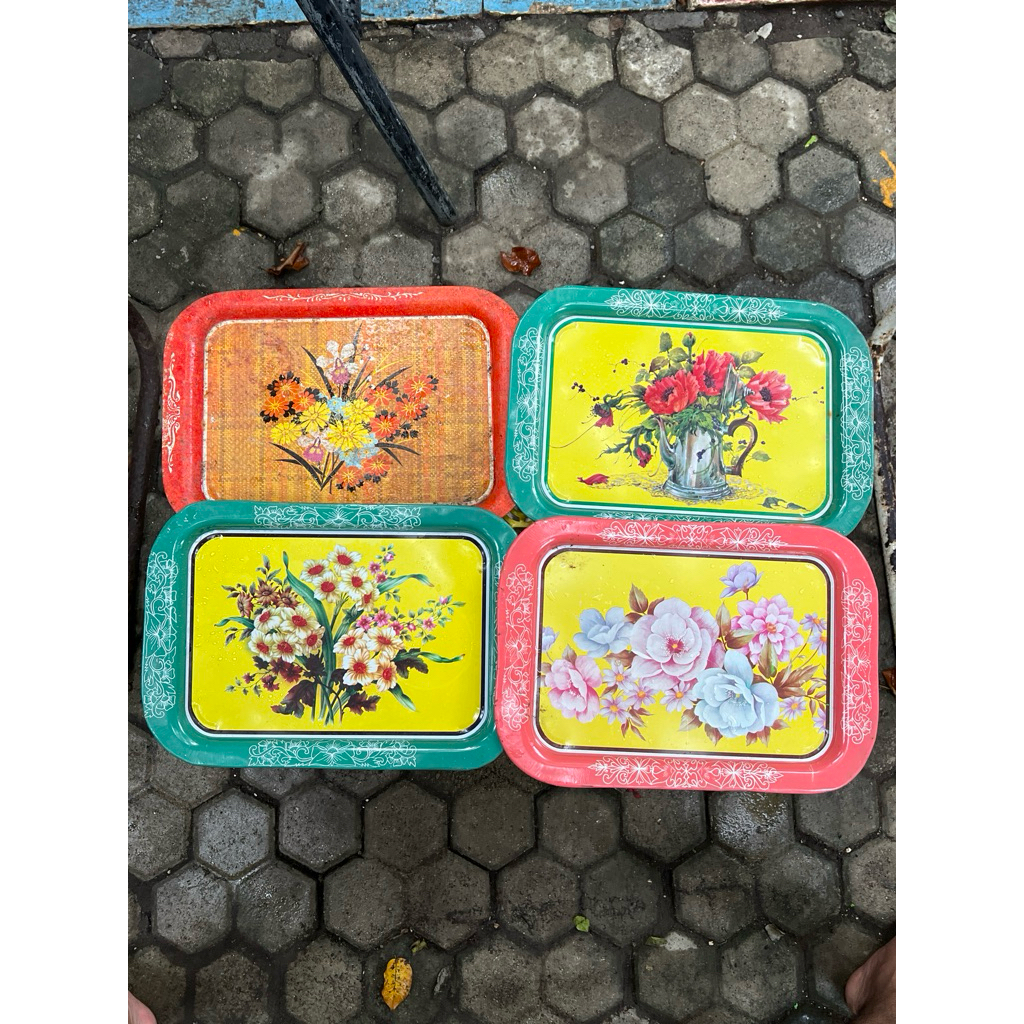 Jual Nampan / Baki / Lengser / Talam Persegi, Jadul Bahan Logam, uk 30 ...