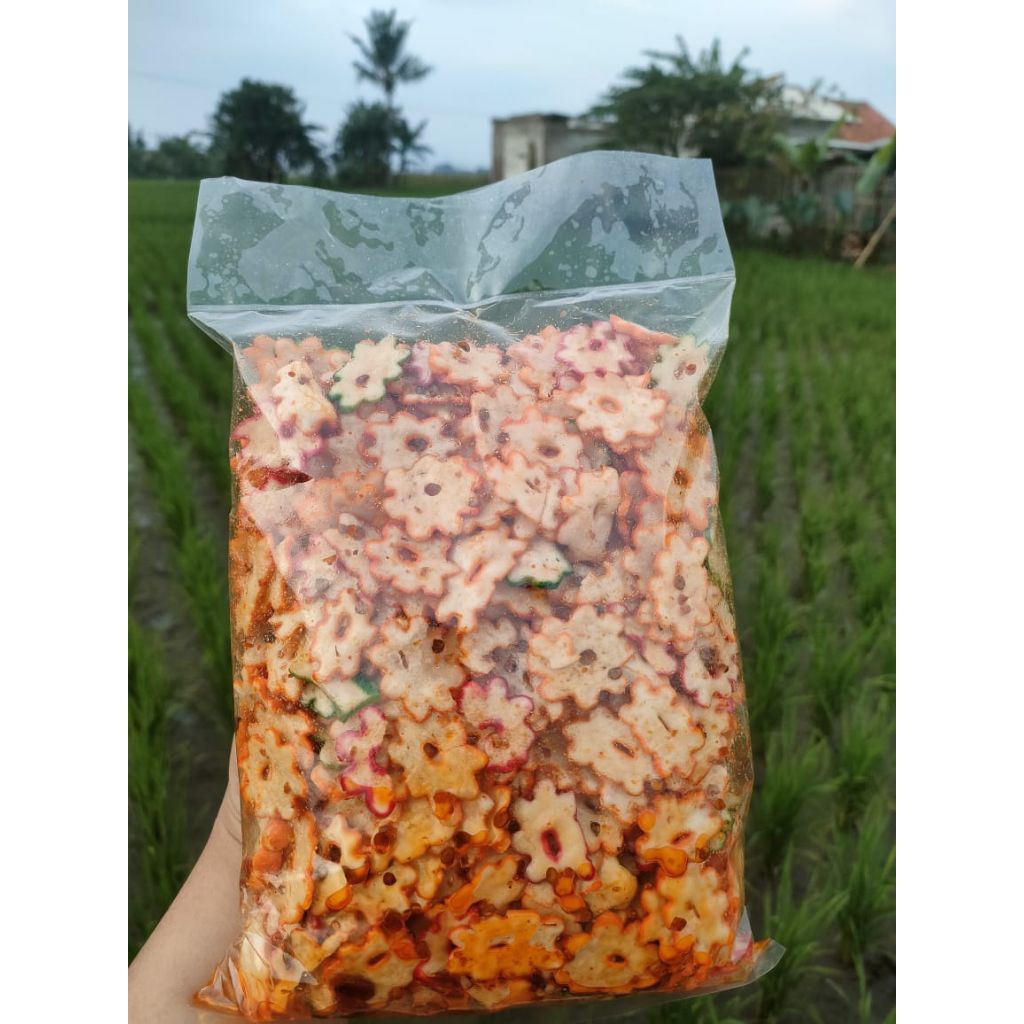 Jual seblak garing kerupuk bunga(500g) | Shopee Indonesia