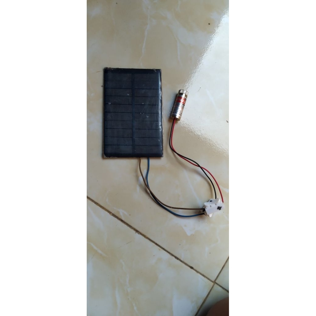 Jual Laser pointer dengan solar cell panel | Shopee Indonesia