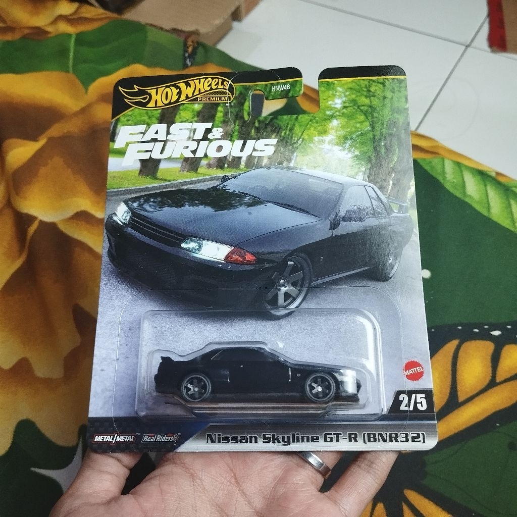 Jual Hot Wheels Premium Nissan Skyline GT-R32 (BNR32) Fast & Furious ...