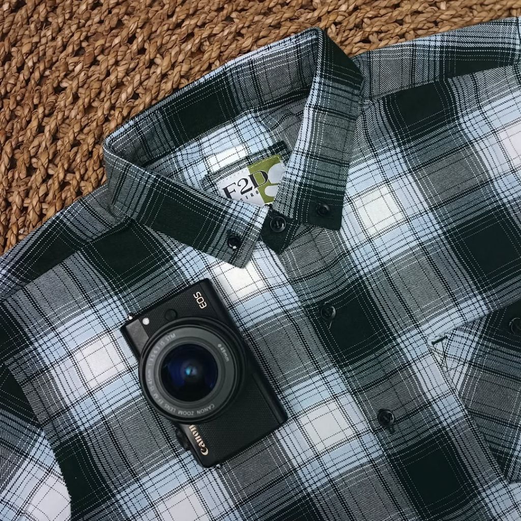Jual F2D Kemeja Flanel Dark Brown Elegant Best Seller / flanel/hem pria