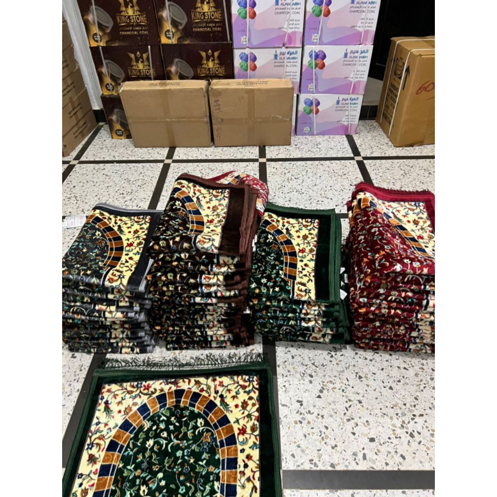 Jual Sajadah Tebal motif raudah ada 4 pilihan warna | Shopee Indonesia
