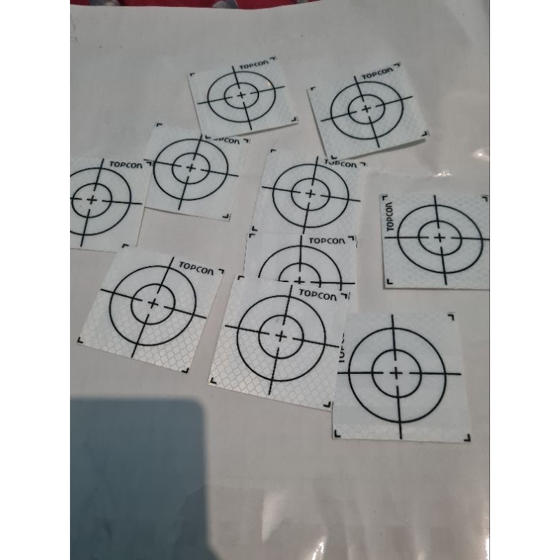 Jual Sticker Target Topcon putih 7cm x 7cm | Shopee Indonesia