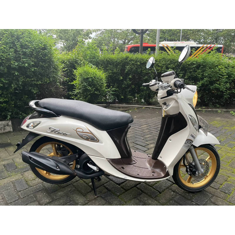 Motor Yamaha Fino Grande Premium Sporty- Harga termasuk Balik Nama/Mutasi- Bisa Kirim SeIndonesia