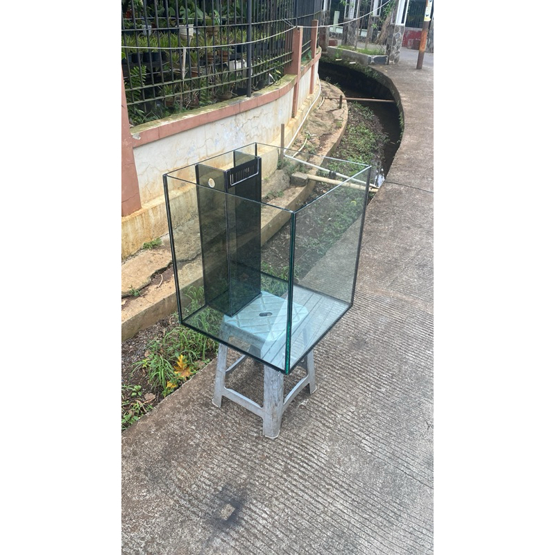 Jual AQUARIUM KACA FILTER BELAKANG UKURAN 50x50x60cm | Shopee Indonesia