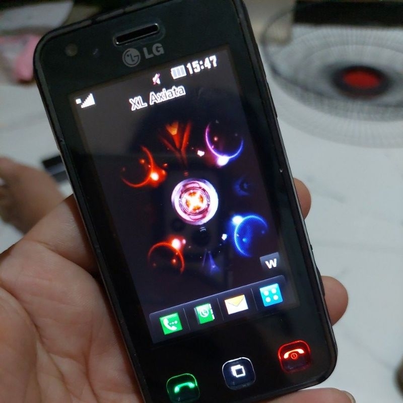 Jual rare item / hp LG KC910 Camera Phone with Laser Focus & Xenon ...