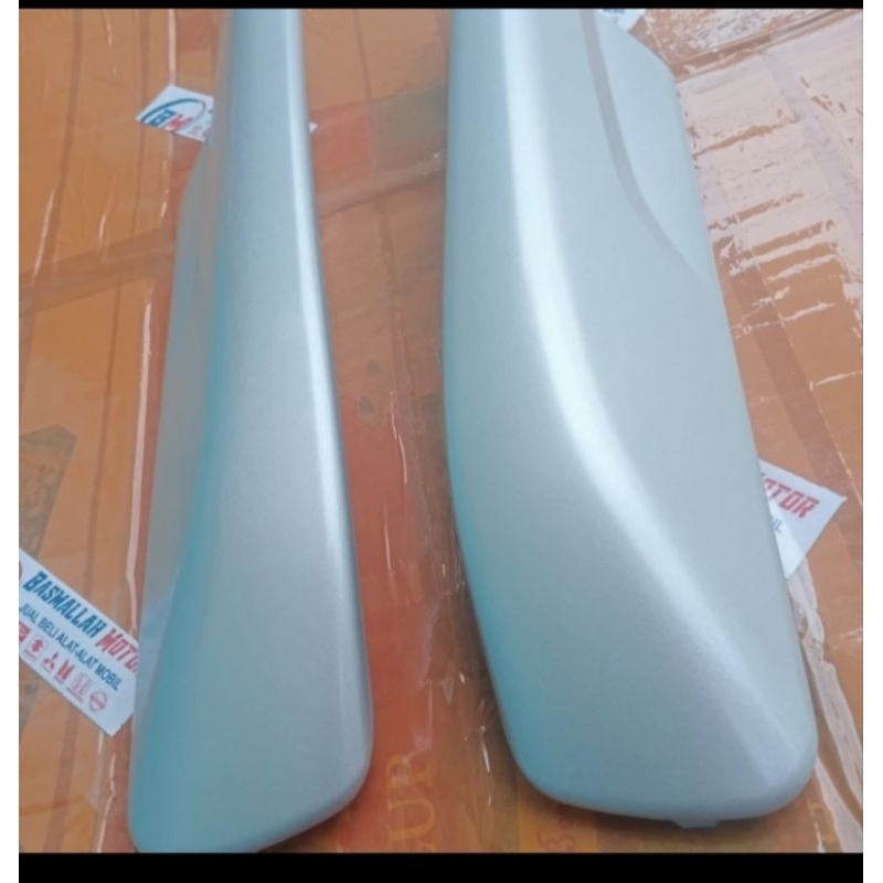 Jual COVER TUTUP ROOF RACK ROOF RAIL BELAKANG MITSUBISHI XPANDER CROSS ...