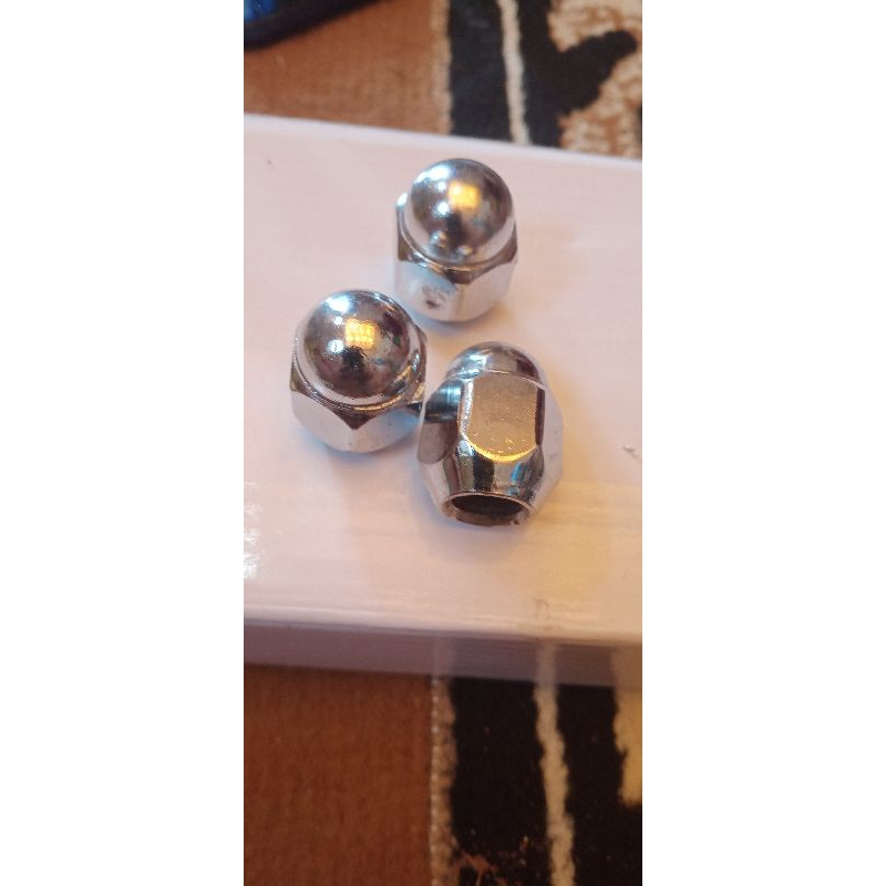 Jual Mur Roda Racing Panther lama. L300 | Shopee Indonesia
