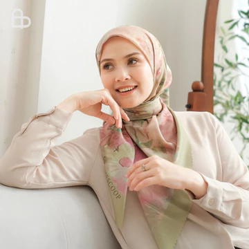 Baniescoop Hijab Modern Scarf Kerudung Hijab Segi Empat Ultrafine GAIA Series (Packing Pouch)