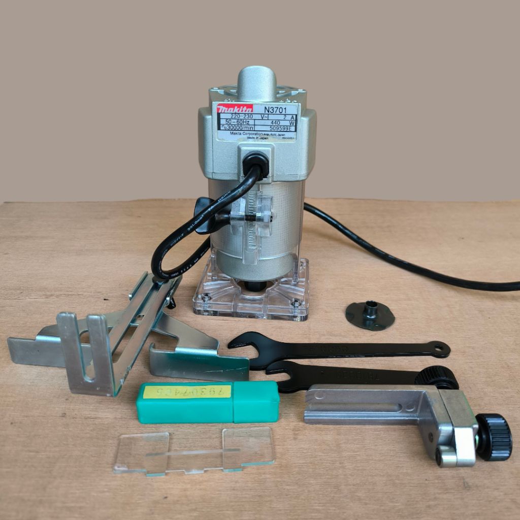 Jual Profil Makita N3701 Japan Mesin Profil Kayu Router Makit Trimer N ...