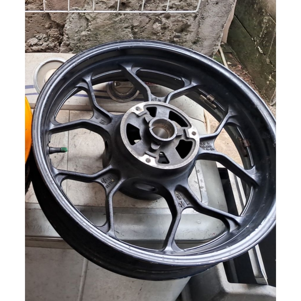 Jual Velg r25 r 25 mt25 mt 25 yamaha 250 cc pelek racing palang ...