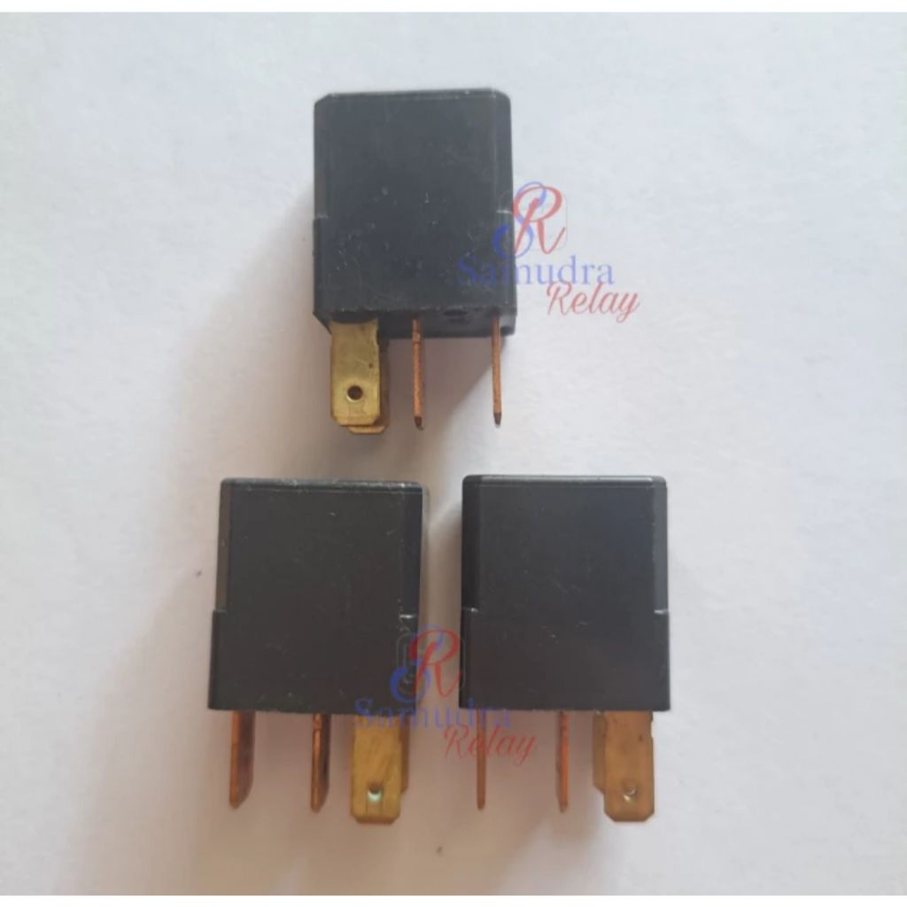 Genuine Mazda 4-Pin Relay UM46-67-730 – NAiS – For Nissan/Mazda 2000-2015 – Used Tested