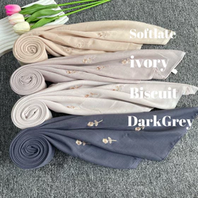 Hijab Segi Empat Paris Motif Bunga Mawar Bordir