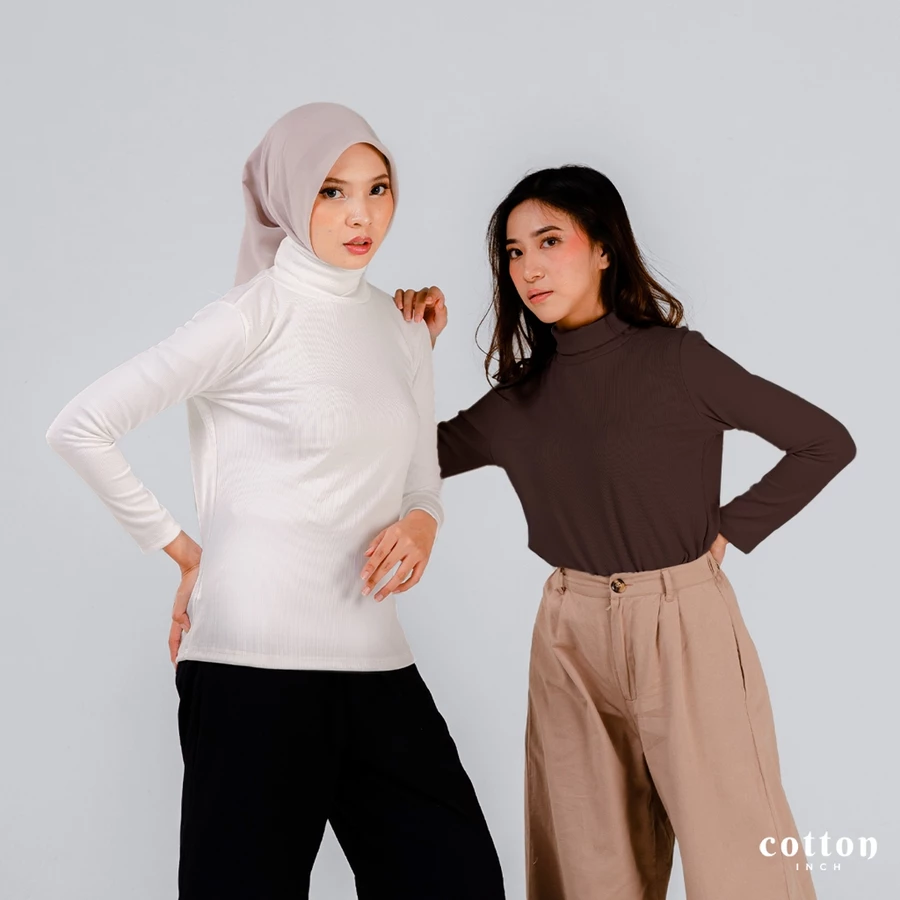 Naomi Turtle Neck 