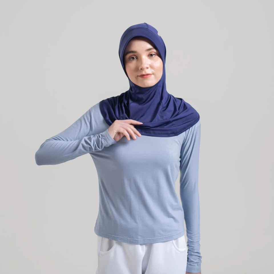 Hijab Sport Navy Noore New Veda Pro untuk Aktivitas Olahraga dan Gaya Modis