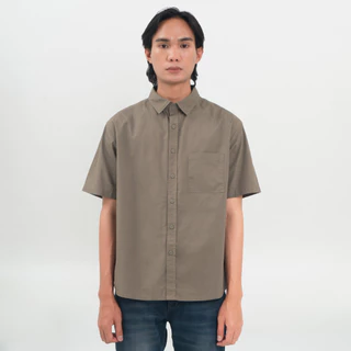 M231 Kemeja Pria Basic Polos Pendek Taupe Grey 0983B