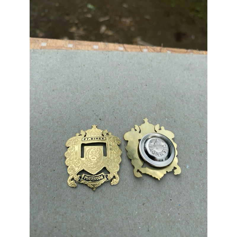 Jual pin custom kuningan doff bercak custom 20pcs | Shopee Indonesia