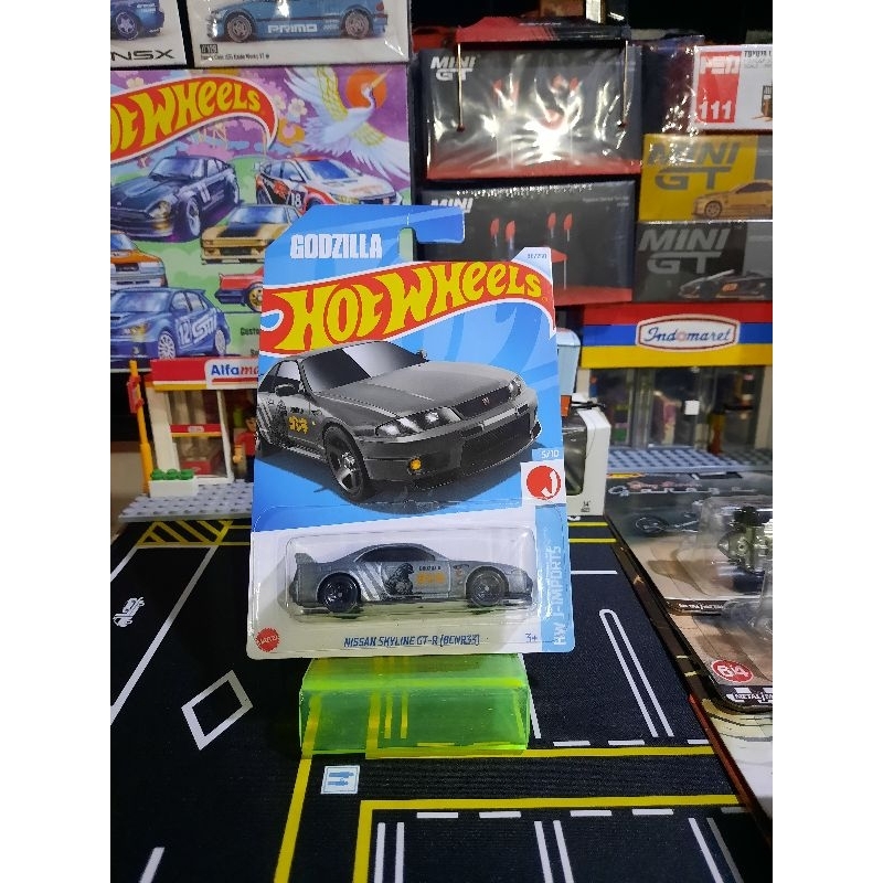 Jual hotwheels nissan skyline GTR r33 godzila | Shopee Indonesia
