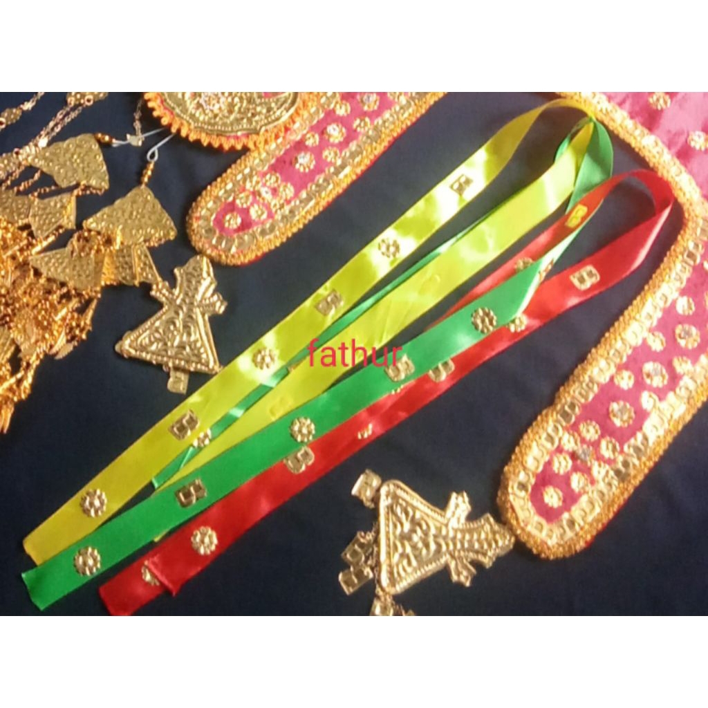 Jual Rumbai Satin Warna Pengantin adat Bengkulu dapat 3 pcs | Shopee ...