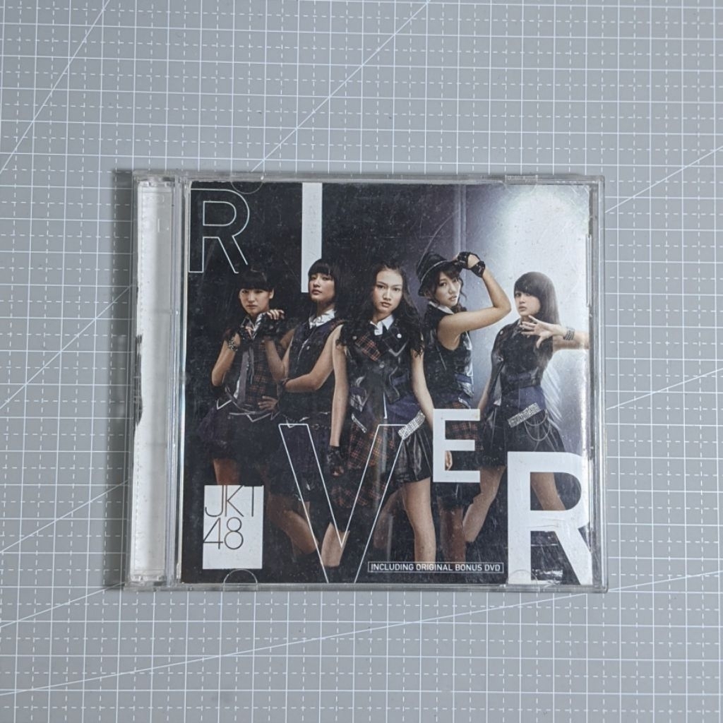 JKT48 CD+DVD セット JKT48 CD+DVD セット