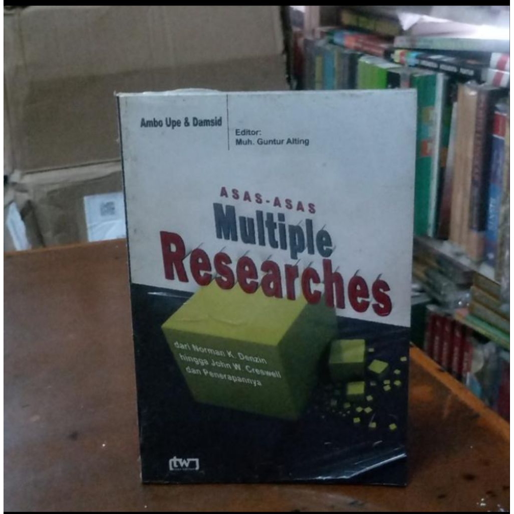 Jual Asas-asas MULTIPLE RESEARCHES Dari Norman K Denzin hingga John W ...