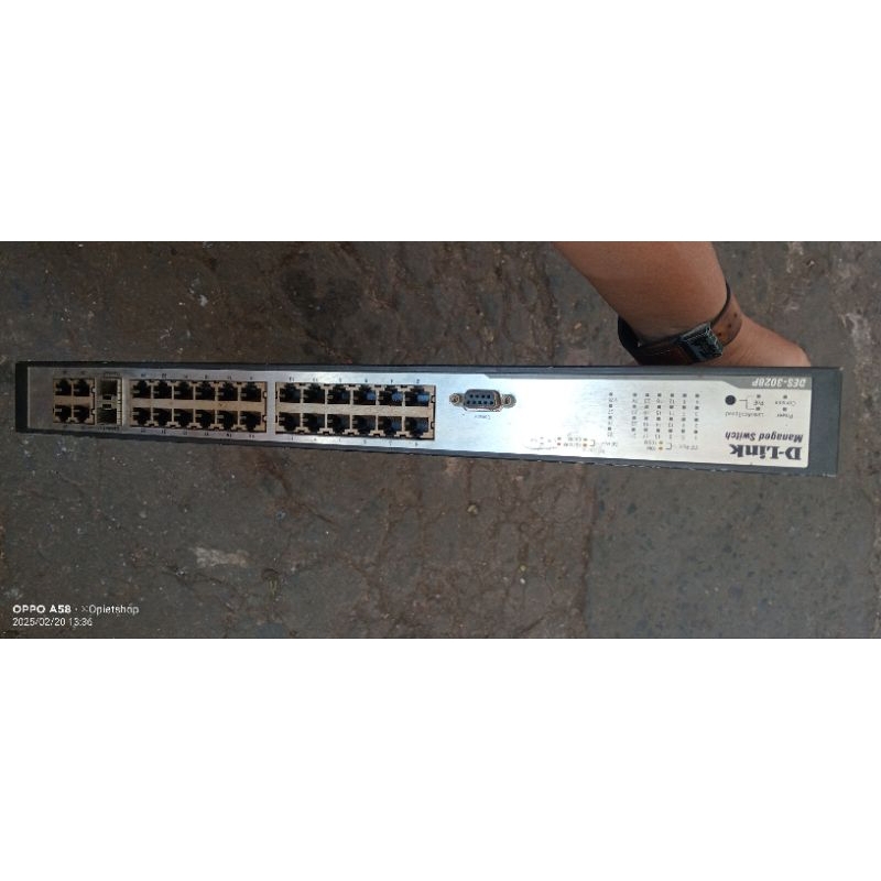 Jual D-Link DES-3028P Managed 24-Port 10/100 Stackable PoE Switch ...