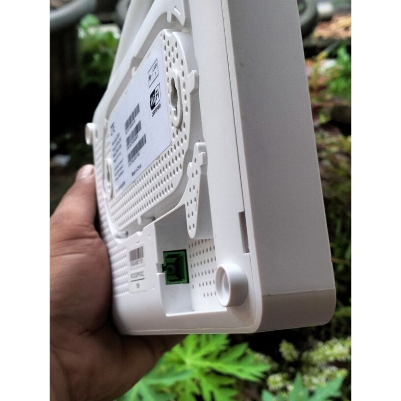 Jual GPON ONT PLAY ZXHN F670L + F679L ADAPTOR ORI | Shopee Indonesia