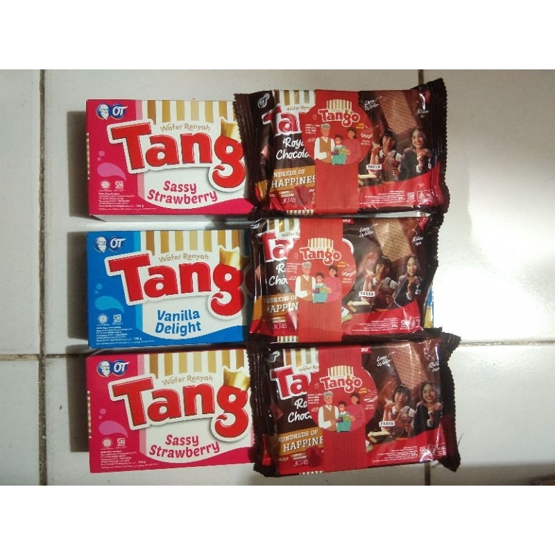 Jual Wafer Tango Rasa Vanila / Strawberry 133 gr + Free 1 Pak Long ...