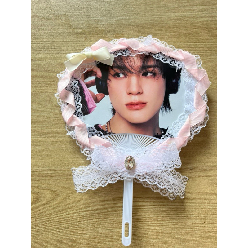 Jual Erunie Adachi Jeno Uchiwa, Kipas Tangan Kpop, Kpop Merchandise ...