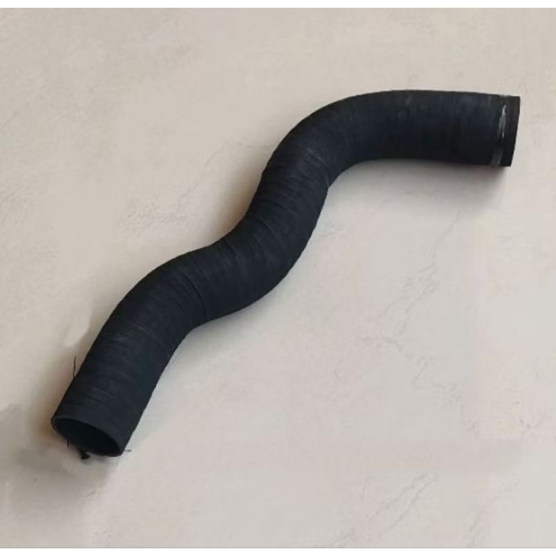 Jual SELANG RADIATOR BAWAH MITSUBISHI FUSO 8DC9 BAWAH | Shopee Indonesia
