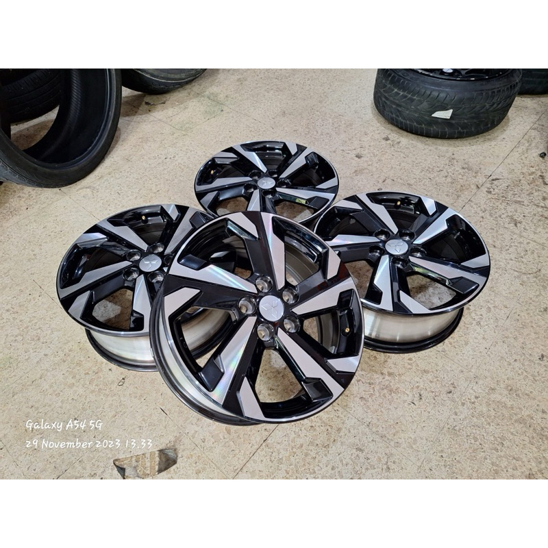 Jual velg original xpander terbaru ring 17 pcd 5x114 cocok xpander dll ...
