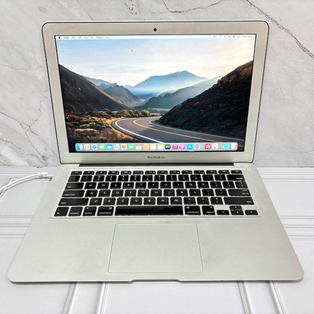 MacBook Air 13インチ 2015 メモリ 4GB SSD 256GB